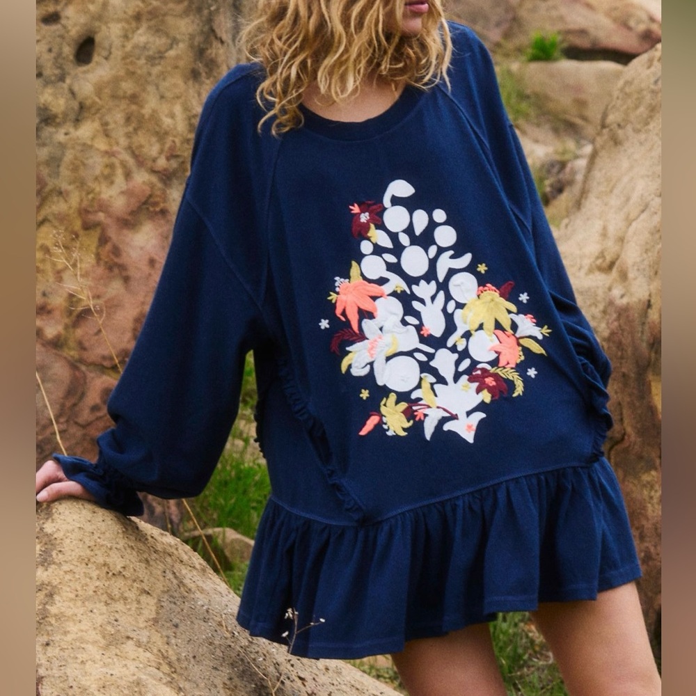 NWT FREE PEOPLE MOVEMENT Spring Forward Tunic In Midnight Navy Combo MSRP $128 - Picture 2 of 16